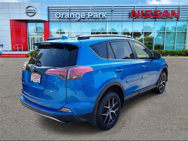 2017 Toyota RAV4 SE