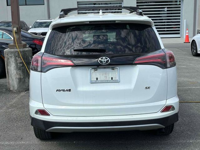 2017 Toyota RAV4 SE