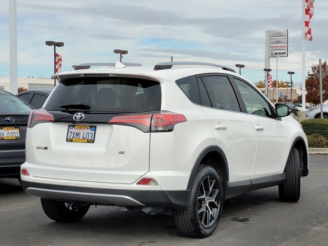 2017 Toyota RAV4 SE