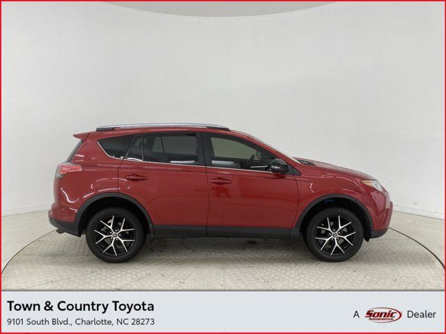 2017 Toyota RAV4 SE