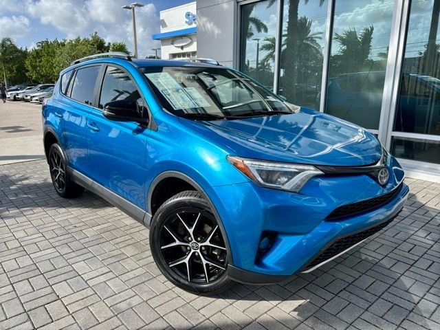 2017 Toyota RAV4 SE