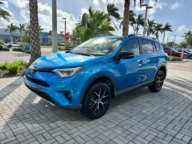 2017 Toyota RAV4 SE