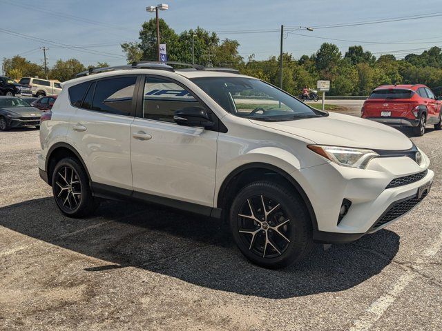 2017 Toyota RAV4 SE