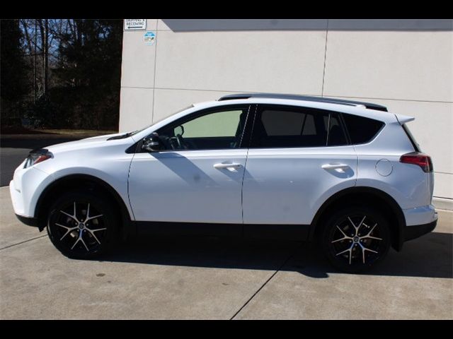 2017 Toyota RAV4 SE