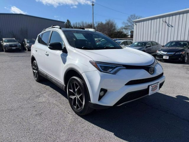 2017 Toyota RAV4 SE