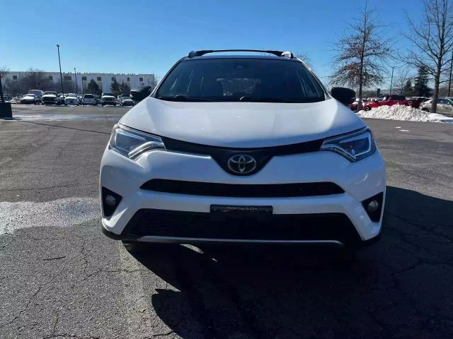 2017 Toyota RAV4 SE