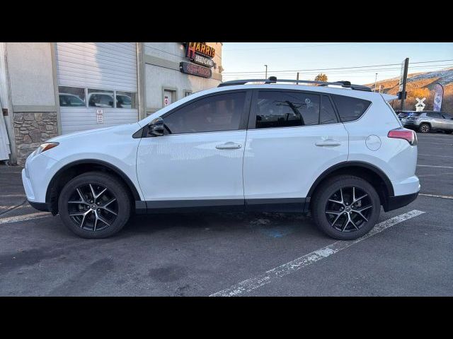 2017 Toyota RAV4 SE