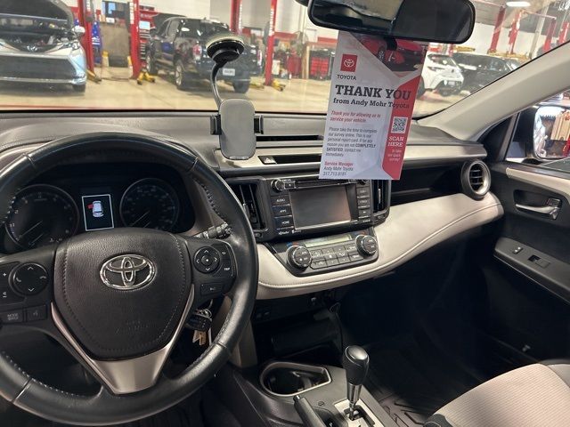 2017 Toyota RAV4 XLE