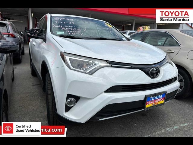 2017 Toyota RAV4 XLE