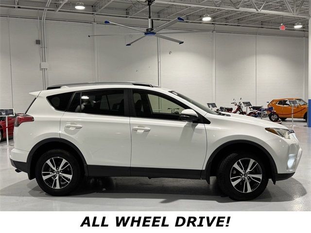 2017 Toyota RAV4 XLE