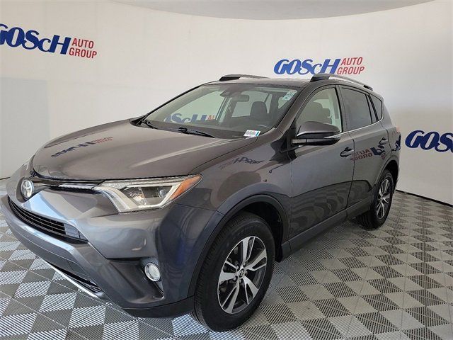 2017 Toyota RAV4 XLE