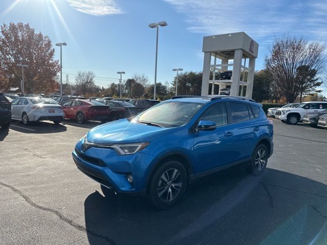 2017 Toyota RAV4 XLE