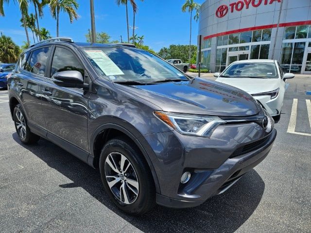 2017 Toyota RAV4 XLE