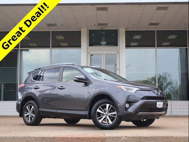 2017 Toyota RAV4 XLE