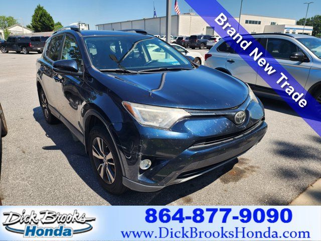 2017 Toyota RAV4 XLE