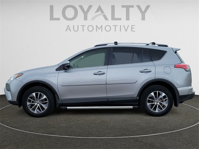 2017 Toyota RAV4 Hybrid XLE