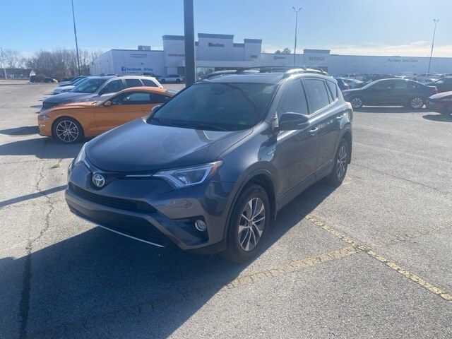 2017 Toyota RAV4 Hybrid XLE