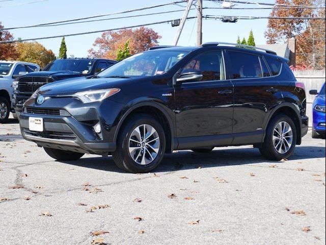 2017 Toyota RAV4 Hybrid XLE