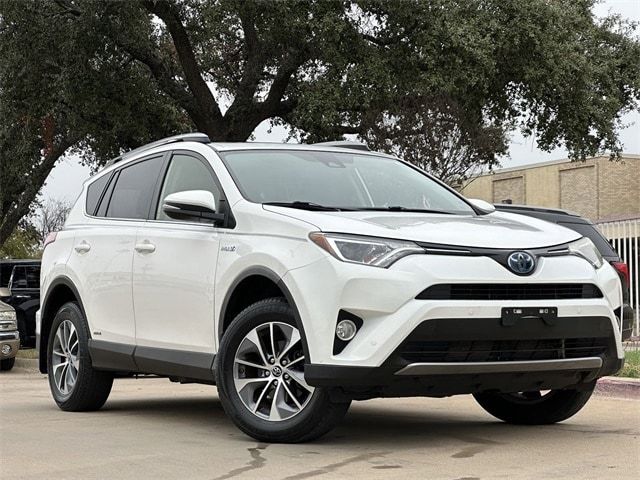 2017 Toyota RAV4 Hybrid XLE