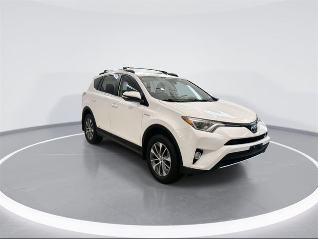 2017 Toyota RAV4 Hybrid XLE