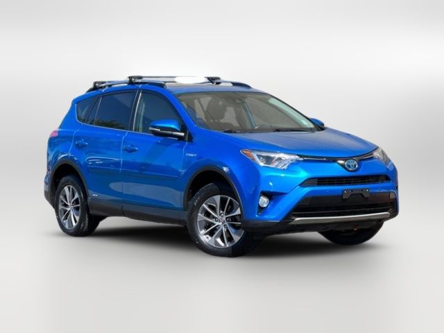 2017 Toyota RAV4 Hybrid XLE