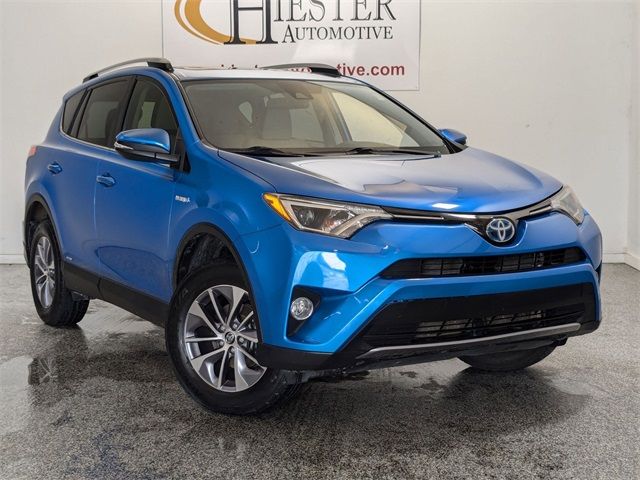 2017 Toyota RAV4 Hybrid XLE