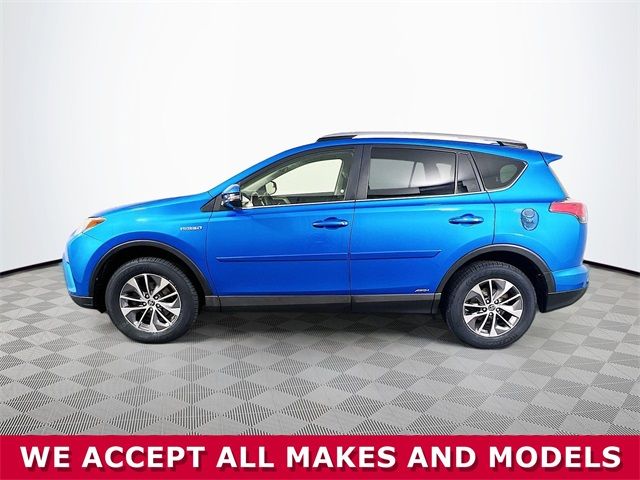 2017 Toyota RAV4 Hybrid XLE