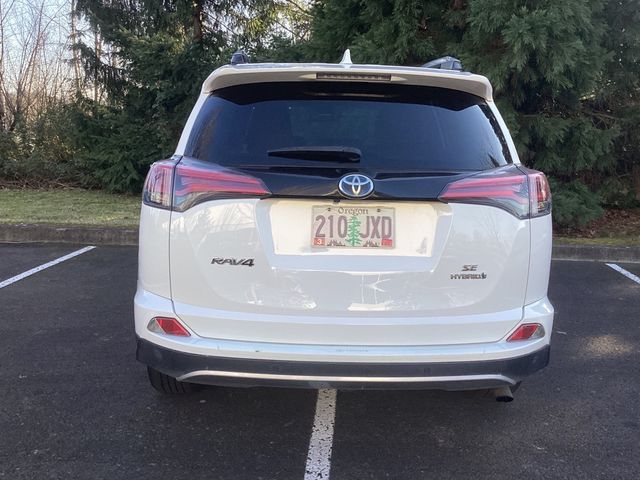 2017 Toyota RAV4 Hybrid SE