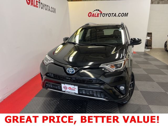 2017 Toyota RAV4 Hybrid SE