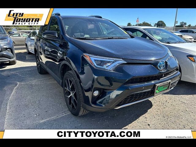 2017 Toyota RAV4 Hybrid SE