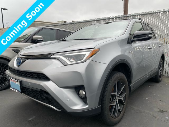 2017 Toyota RAV4 Hybrid SE