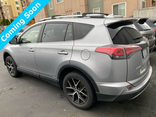 2017 Toyota RAV4 Hybrid SE