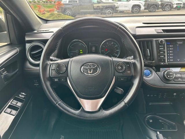 2017 Toyota RAV4 Hybrid SE