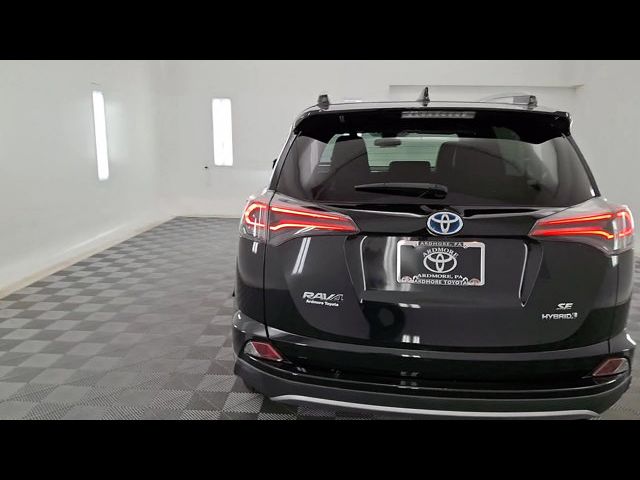 2017 Toyota RAV4 Hybrid SE