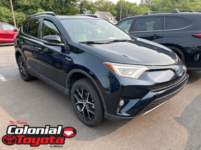 2017 Toyota RAV4 Hybrid SE