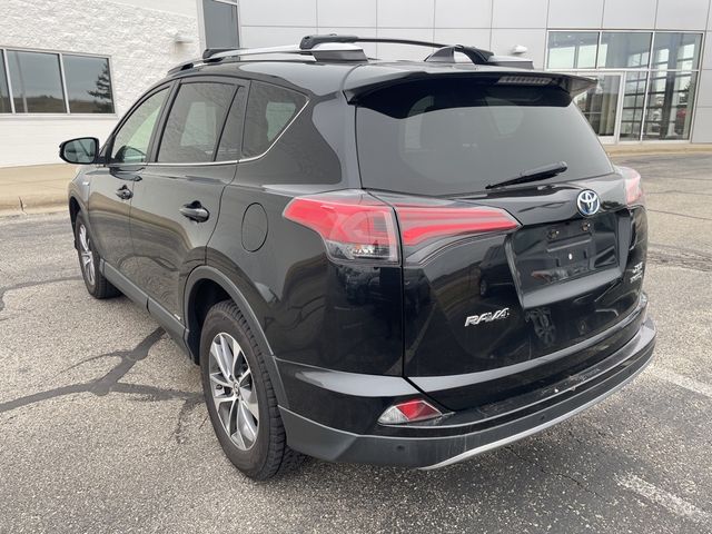 2017 Toyota RAV4 Hybrid XLE