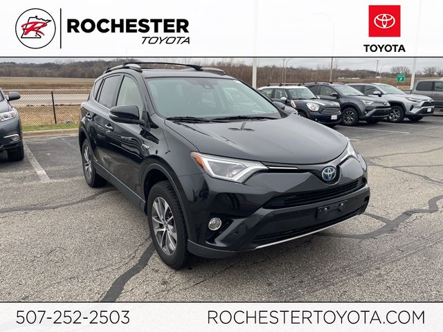 2017 Toyota RAV4 Hybrid XLE