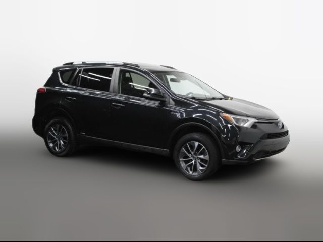 2017 Toyota RAV4 Hybrid XLE