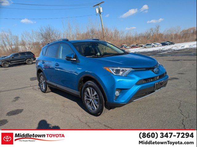 2017 Toyota RAV4 Hybrid XLE