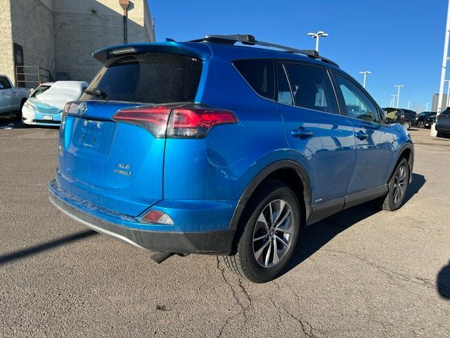 2017 Toyota RAV4 Hybrid XLE