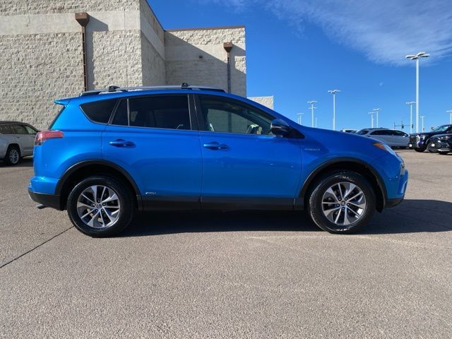 2017 Toyota RAV4 Hybrid XLE