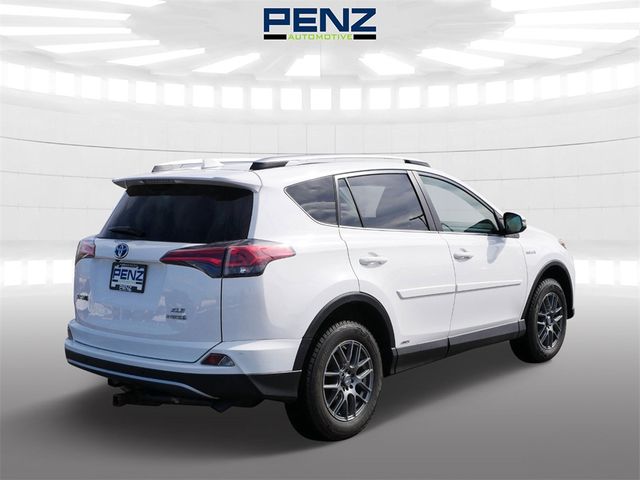 2017 Toyota RAV4 Hybrid XLE