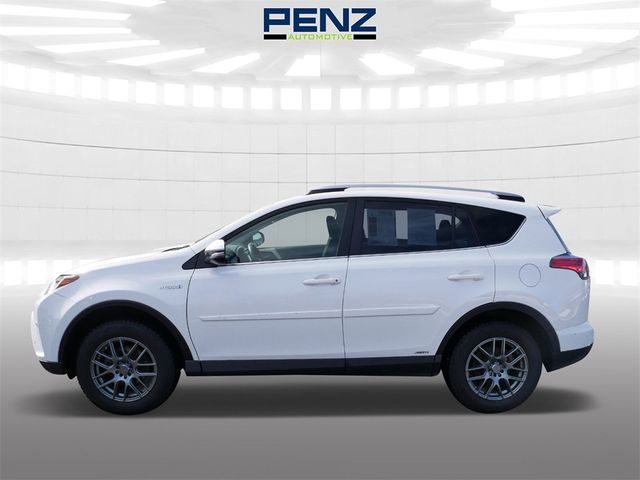 2017 Toyota RAV4 Hybrid XLE