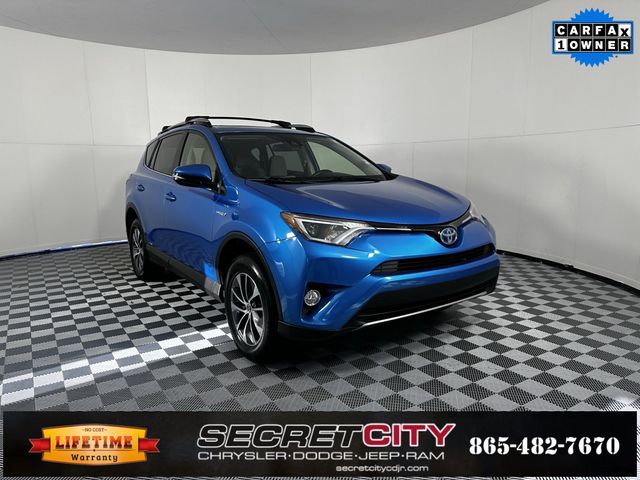 2017 Toyota RAV4 Hybrid XLE