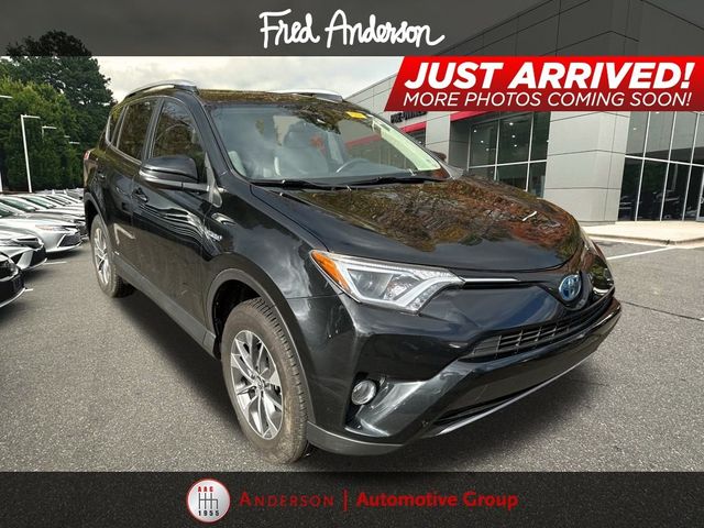 2017 Toyota RAV4 Hybrid XLE