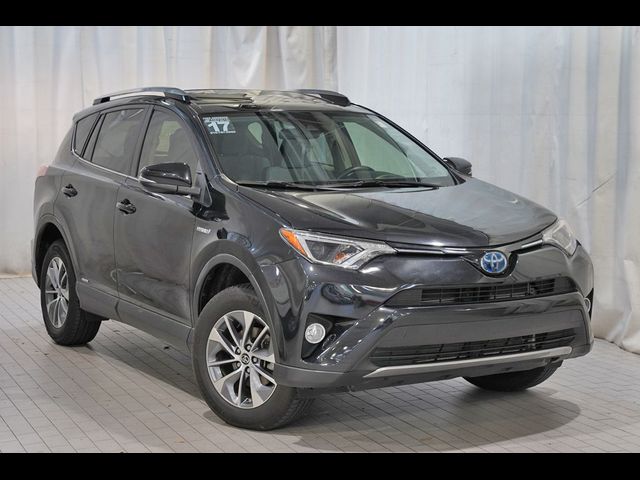 2017 Toyota RAV4 Hybrid XLE