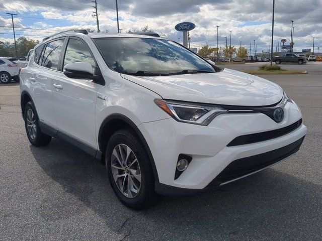 2017 Toyota RAV4 Hybrid XLE