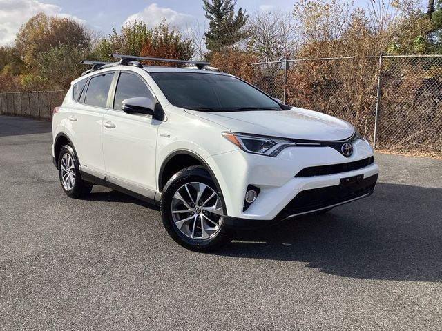 2017 Toyota RAV4 Hybrid XLE