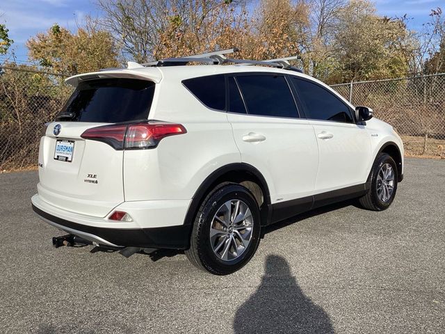 2017 Toyota RAV4 Hybrid XLE