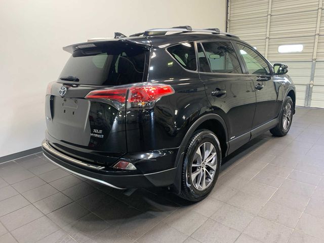 2017 Toyota RAV4 Hybrid XLE